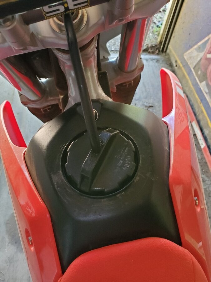 2020 Honda CRF250F gas cap just spins. CRF150F/L, CRF230F/L & CRF250F